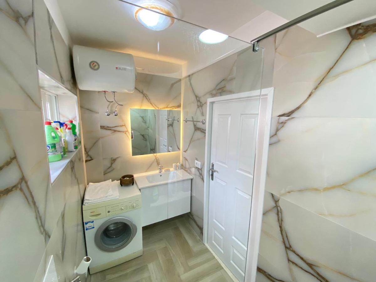 Saranda Apartment Brajan מראה חיצוני תמונה
